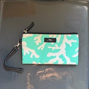 Scout Turquoise and White Wristlet